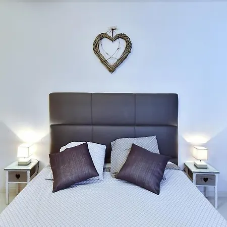 Apartmán Spacieux 55m2, Confort, Au Calme Et Climatise