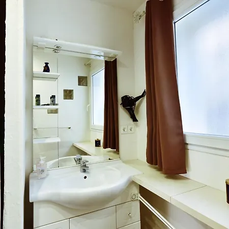 Apartmán Spacieux 55m2, Confort, Au Calme Et Climatise *