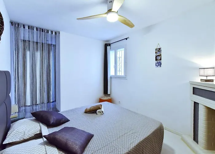 아파트 Spacieux 55m2, Confort, Au Calme Et Climatise